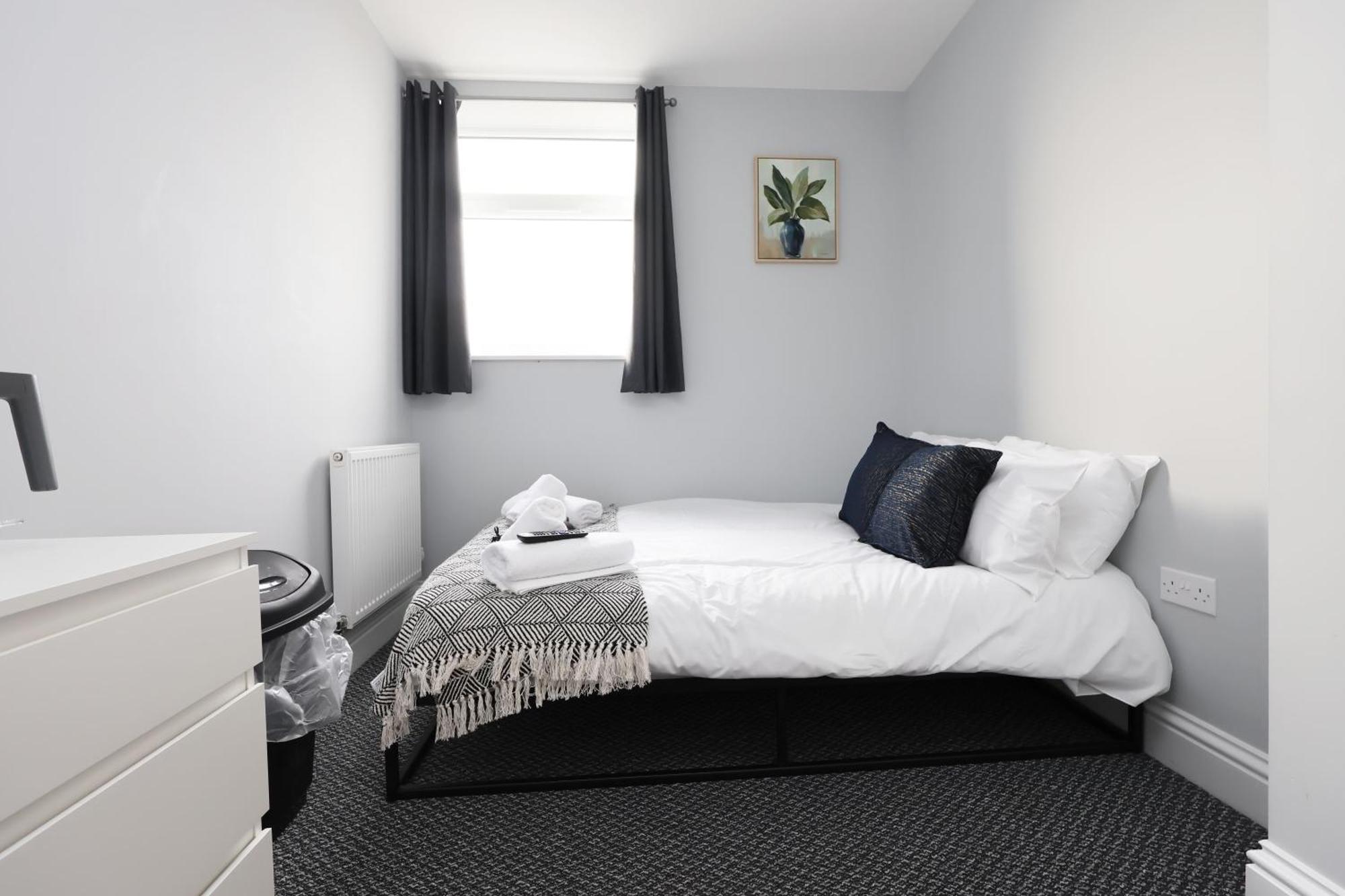 En-Suite Double Rooms, Smart Tv Comfy Style Llanelli Exterior foto